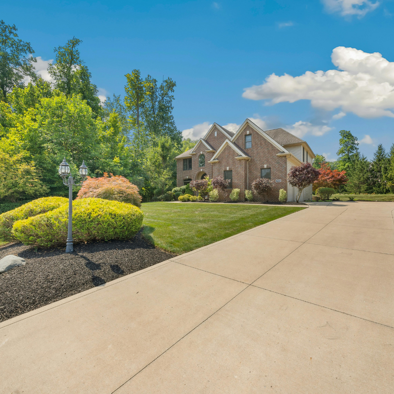 Concrete vs. Asphalt Driveways: Which One Is the Better Investment?